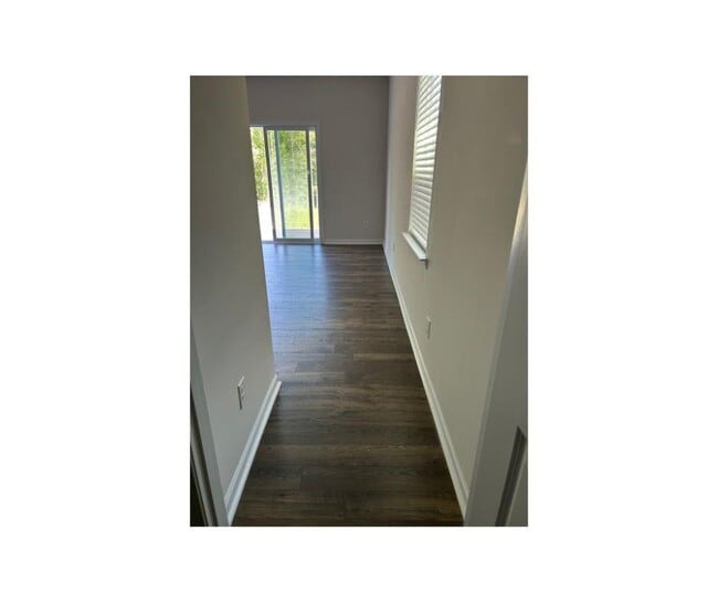 Photo - 1215 37th Ave Lane NE