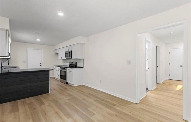 Photo - 602 SE Brentwood Dr