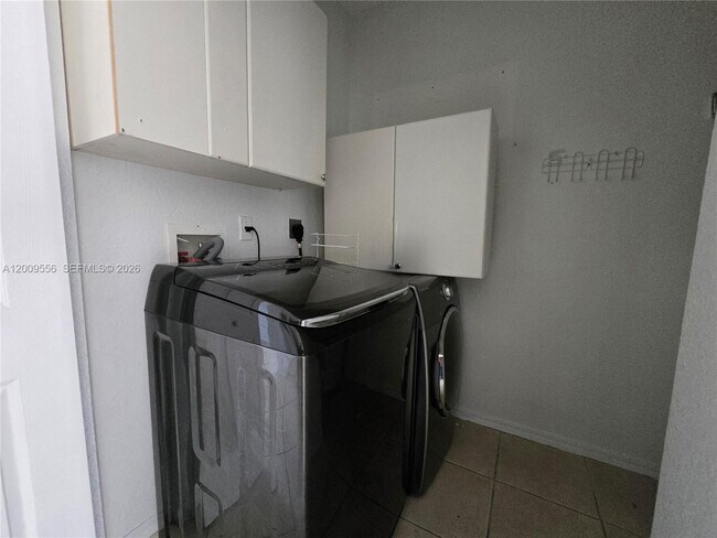 Photo - 10924 SW 182nd Ln