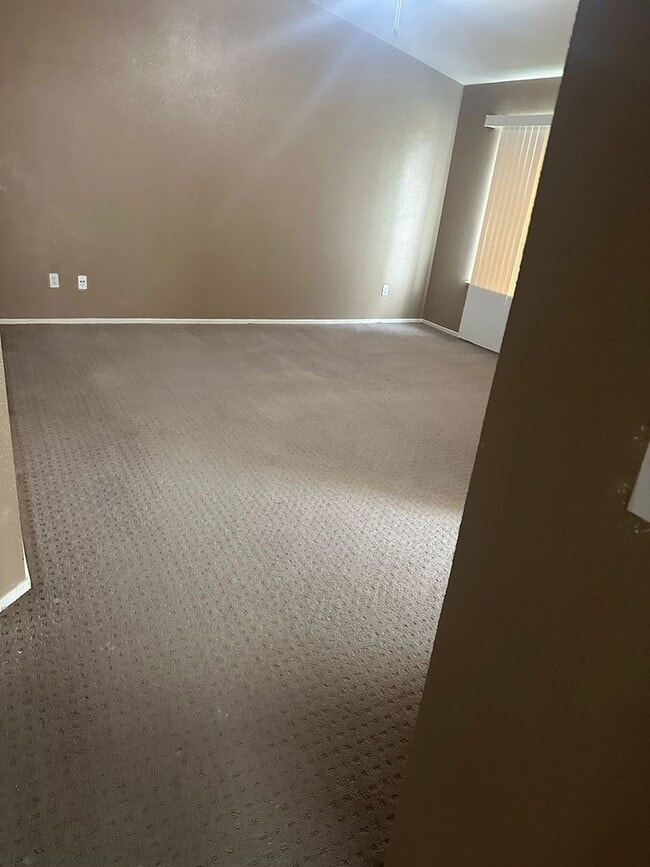 Photo - 3bd 2bth in a peaceful neighborhood. Freshly painted! Move in ready. Apply now!!