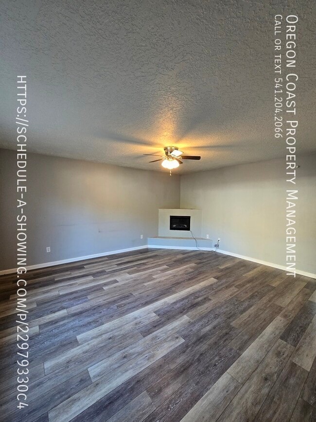 Photo - 131 Ainslee Ave Unit B