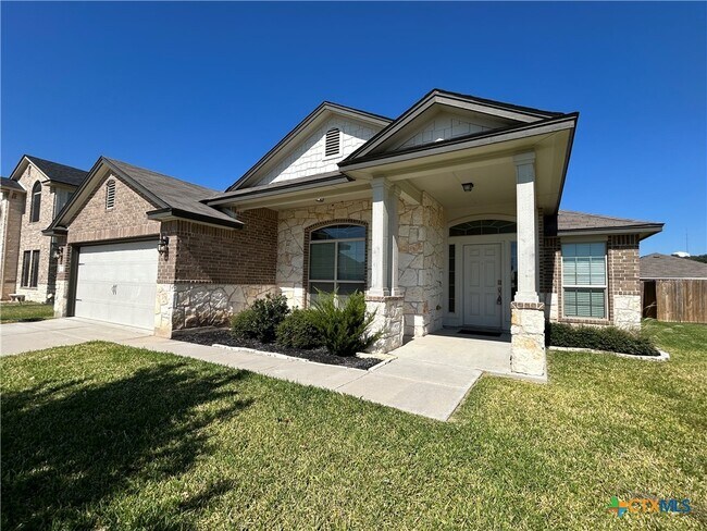 Photo - 311 Paddock Ln