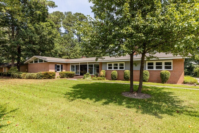 Photo - 3504 Hawthorne Rd