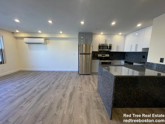 Photo - 1028a Commonwealth Ave Unit 405