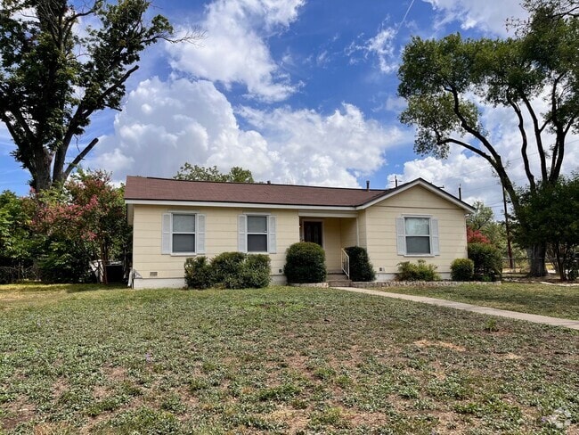 Building Photo - 357 Irvington Dr Rental