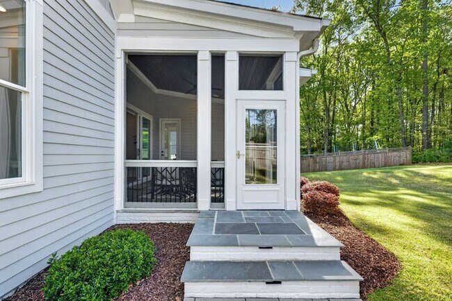 Photo - 3419 Edgemont Dr