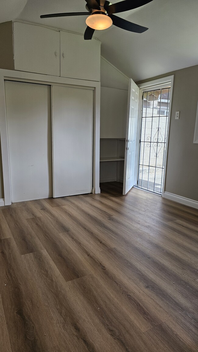 Main Room - 13939 Facade Ave Unit Studio