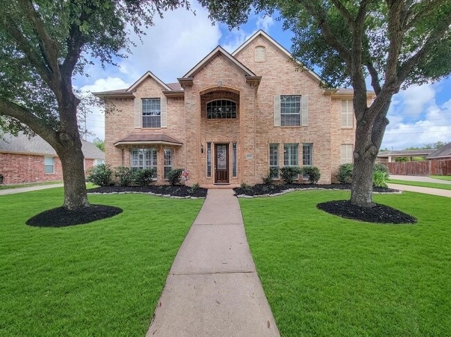 Building Photo - 17715 Laguna Trail Dr