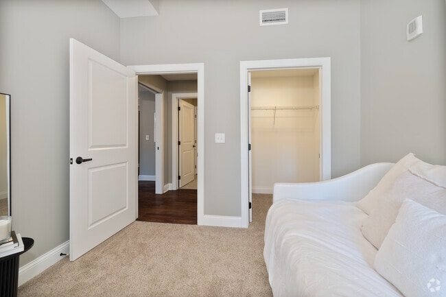2BR, 2BA - 1,010SF - Style 14 - Second Bedroom