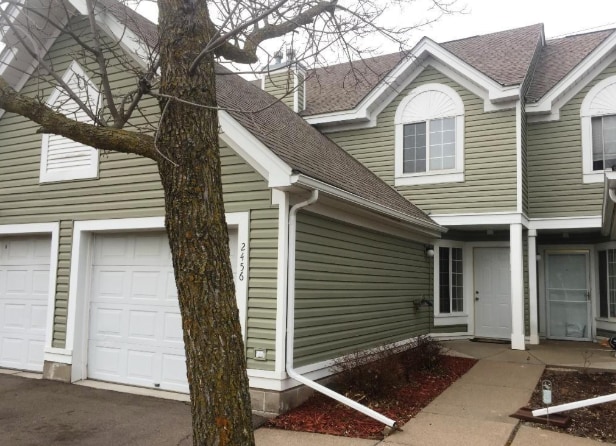 Building Photo - Open and bright 2 Bed/2 Bath Townhome *Woodbury* - Available August 1st