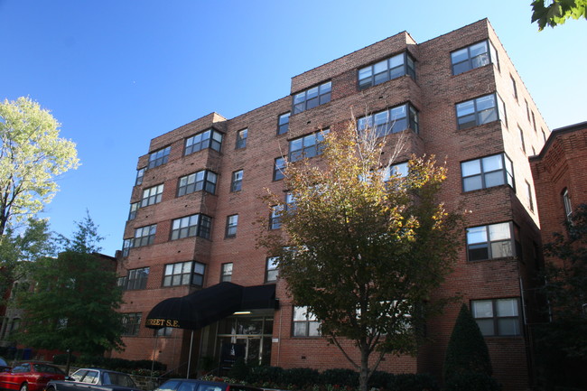 215 C Street Exterior - 215 C Street Apartments