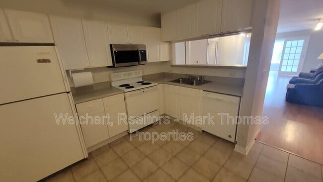 Photo - 929 Morreene Rd Unit Apt A13