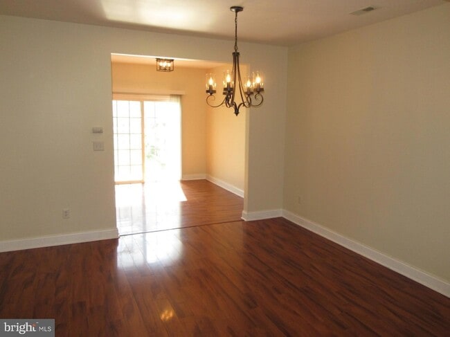 Photo - 181 Gillespie Ave