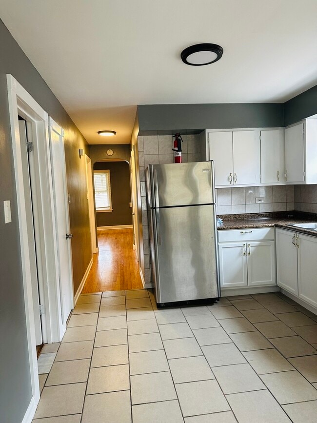 Photo - 3850 W 81st St