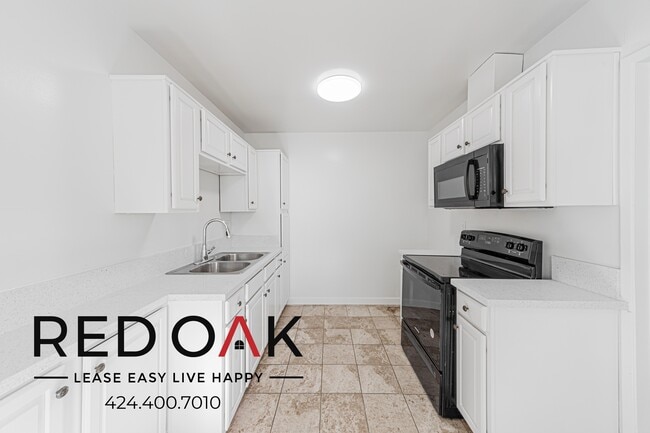 Photo - 8720 Owensmouth Ave Unidad 9