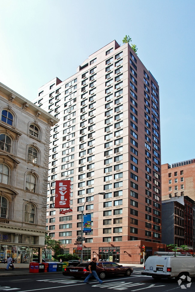 Photo - 378 Broadway