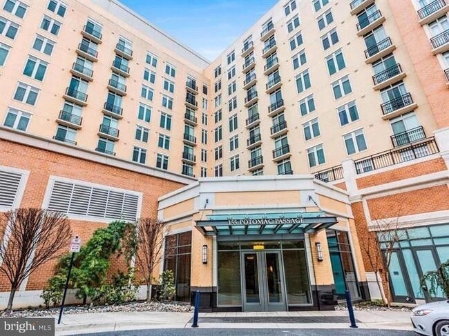 Photo - Luxurious 1 Bedroom Condo in National Harbor!