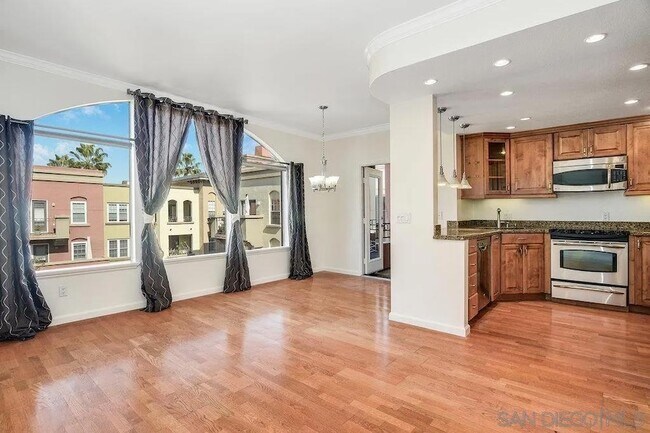 Photo - 1250 Cleveland Ave