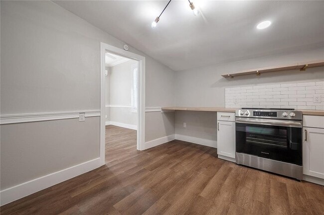 Photo - 236 W North St Unidad B