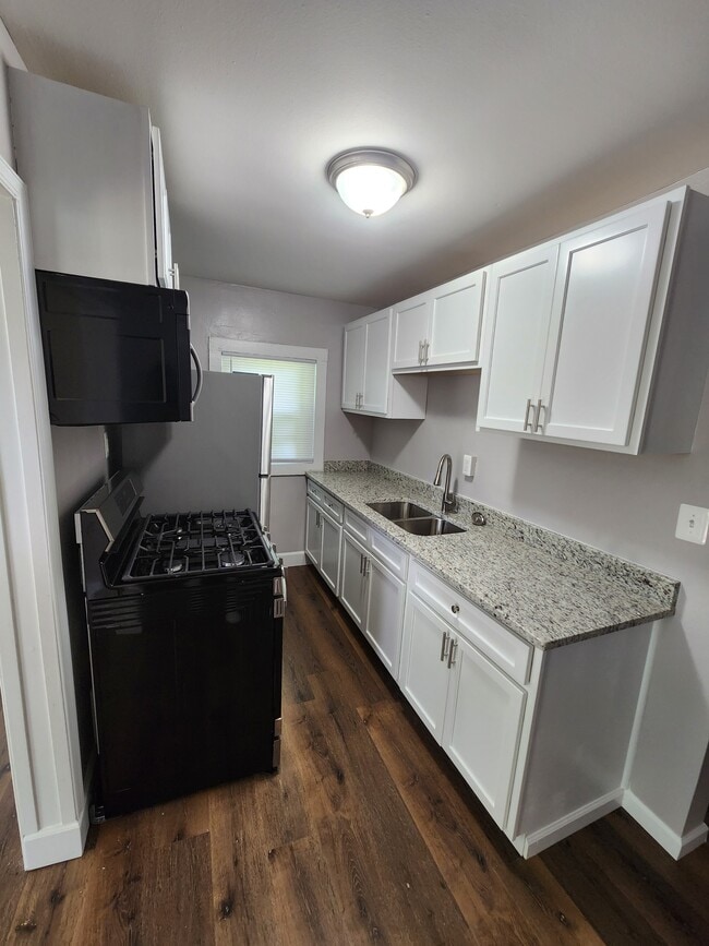 Photo - The Chartum Unit 4