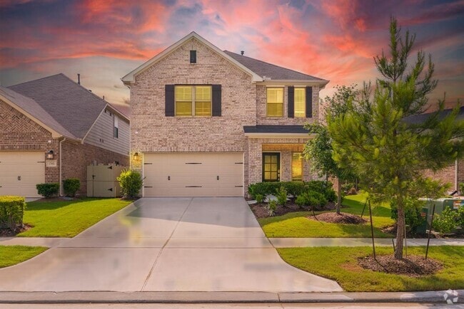 Building Photo - 17685 Tree of Heaven Rental