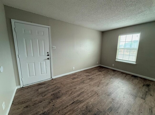Photo - 6110 Wheless Cove Unit D
