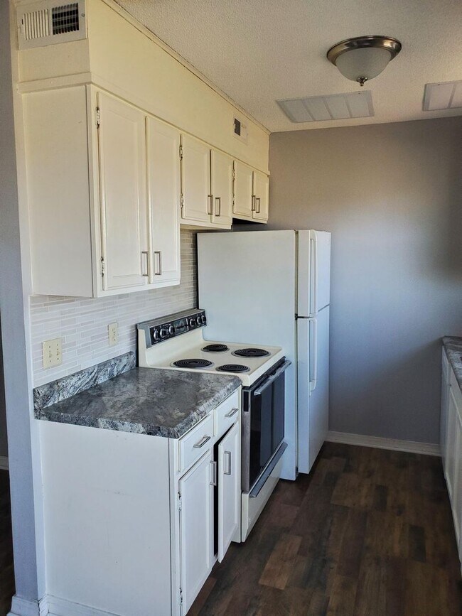 Photo - 1443 N Smith Ct Unit 1443 Smith Ct #4