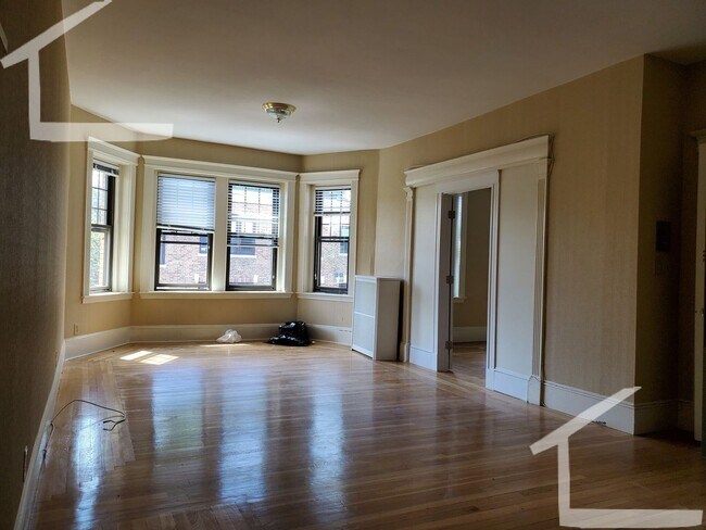 Coolidge Corner Area of Brookline. Heat, H... - Coolidge Corner Area of Brookline. Heat, H... Condo