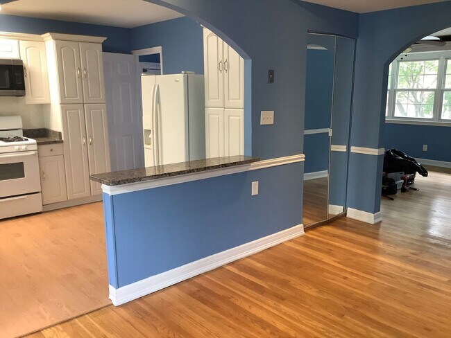 Photo - SPACIOUS SINGLE FAMILY HOME FOR RENT