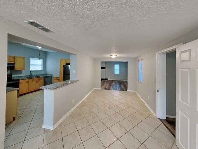 Photo - 10578 Rutgers Rd