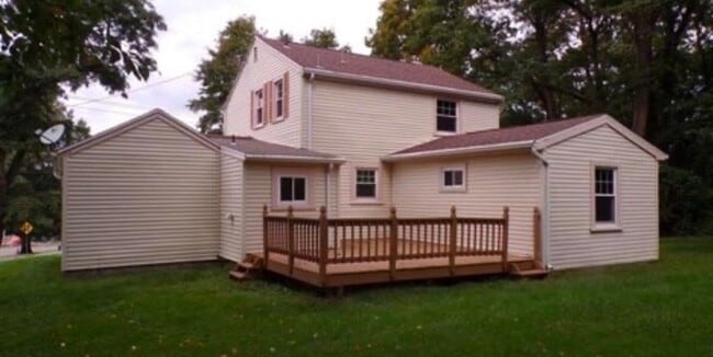 Photo - 1074 Vestal Ave