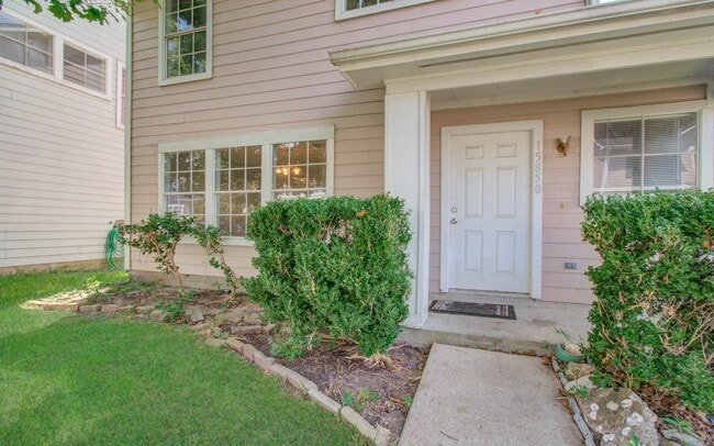 Photo - 15850 E Park Ct