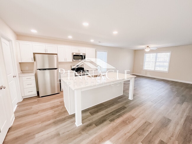 Photo - 209 Munford St