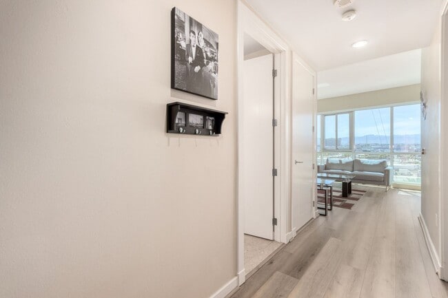 Photo - 4575 Dean Martin Dr
