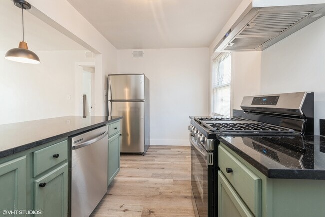 Photo - 7411 N Wolcott Ave Unit 1W