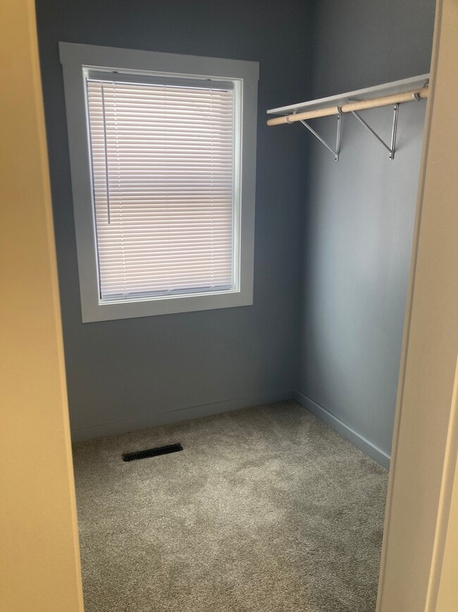 Photo - 12 Baker St Unidad Second Floor