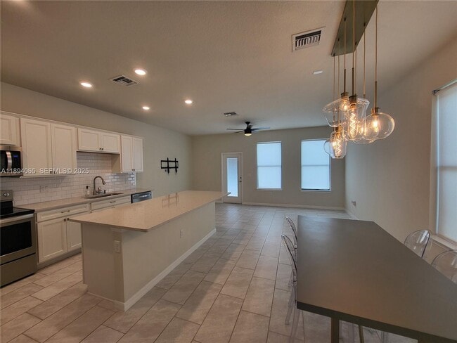 Photo - 2820 Troubadour St