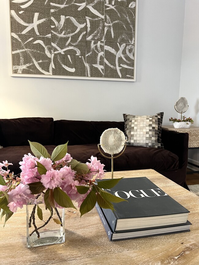 Living Room - 250 E Market St