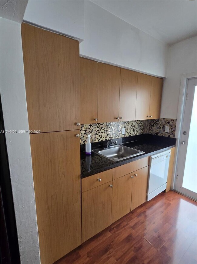 Photo - 450 77th St Unit 8