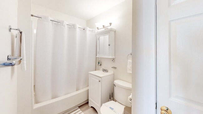 Photo - 24 Hews St Unit 1