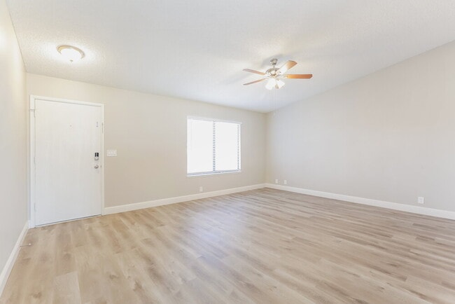 Photo - 3944 Grapefruit Cir