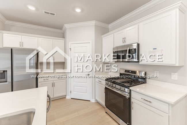 Photo - 206 Stockyard Cir