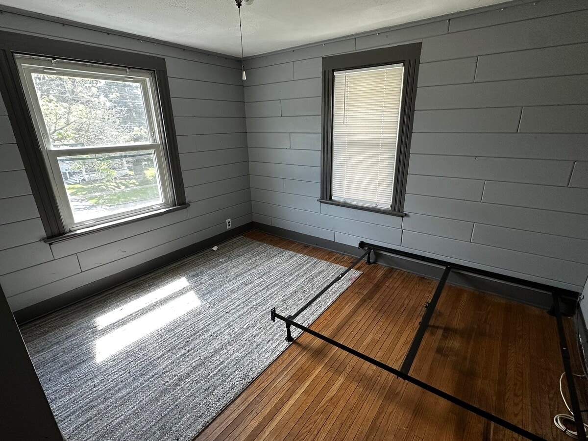 Photo - 215 East Ave