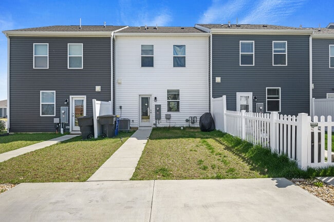 Photo - 203 Ridgley Blvd