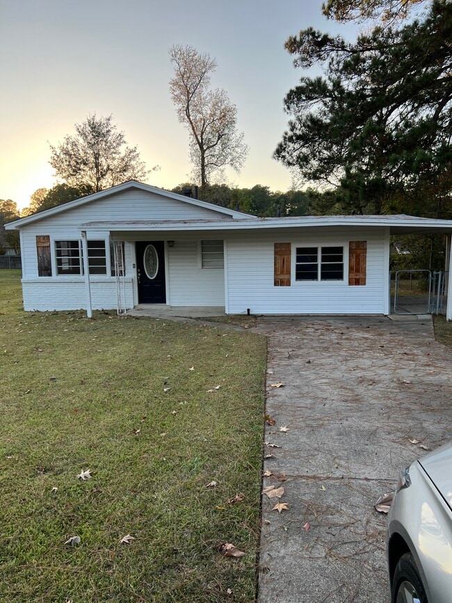 Photo - 119 Fairlane Dr