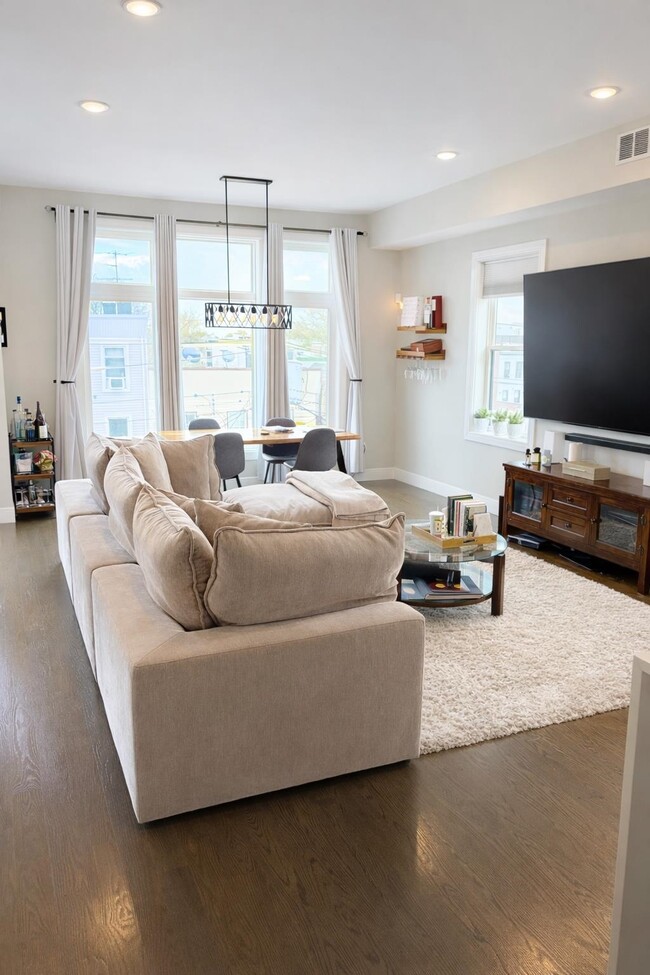 Photo - 192 Congress St Unit 2