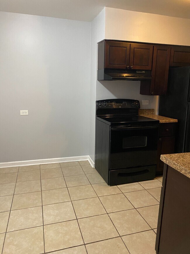 Photo - 8023 S Ellis Ave Unidad 1E