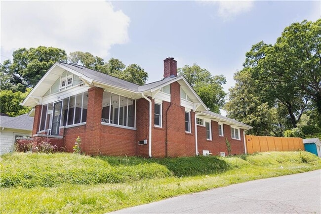 Building Photo - 359 Mathewson Pl SW Rental