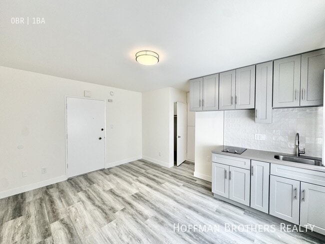 Photo - 15938 Vanowen St Unidad 11