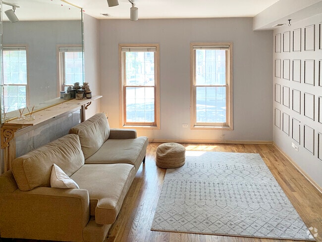 Building Photo - 1042 N Wood St Unit 1042 Wood St #1 Chicago Rental